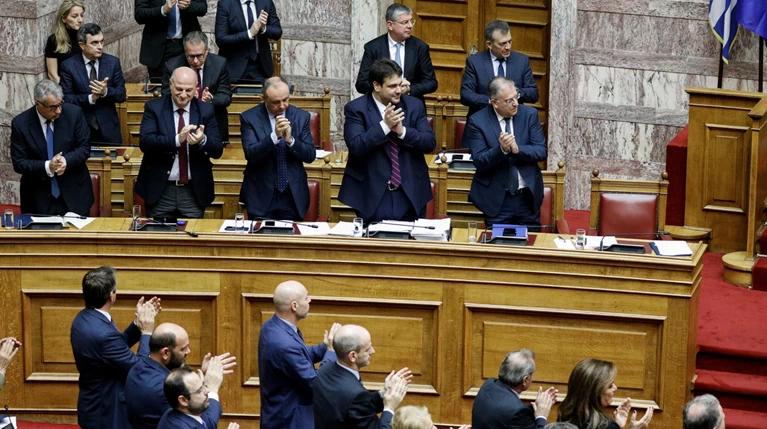 Ιστορική πλειοψηφία για την ψήφο των αποδήμων με 288 "ναι"
