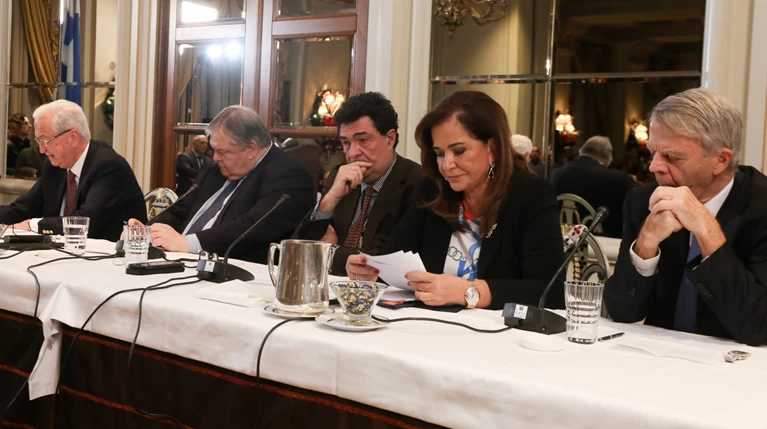 Μπακογιάννη & Βενιζέλος ζητούν οριοθέτηση υφαλοκρηπίδας - ΑΟΖ