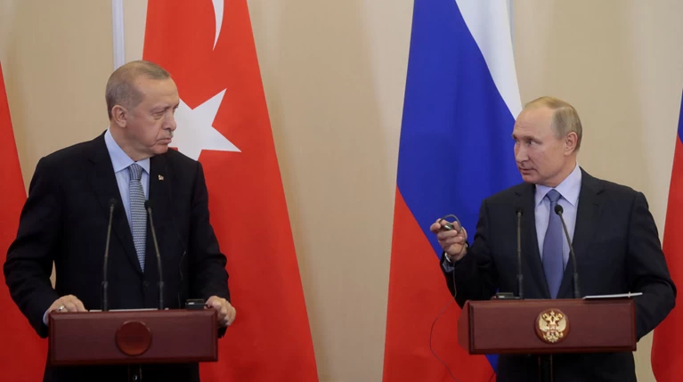 Πούτιν κατά Ερντογάν: «Oχι» σε επέμβαση στη Λιβύη