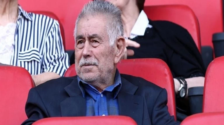 Πέθανε ο θρύλος του Ολυμπιακού Ηλίας Ρωσίδης