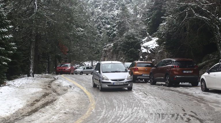 Ζηνοβία: Δύσκολο 48ωρο με βροχές χιόνια και τσουχτερό κρύο