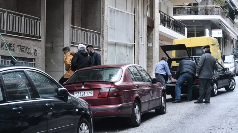 Αγρια δολοφονία 66χρονου στου Γκύζη: Τι εξετάζουν οι αρχές