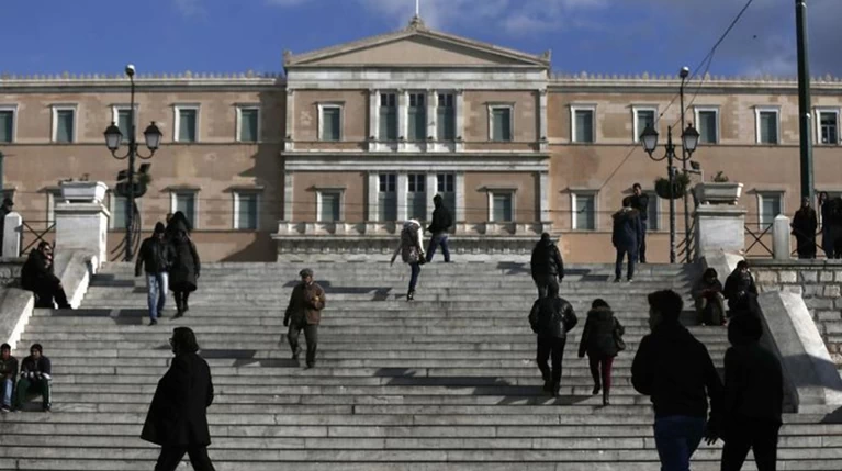 Oι φοροελαφρύνσεις που μας φέρνει ο νέος χρόνος:Ποιοι θα κερδίσουν και τι