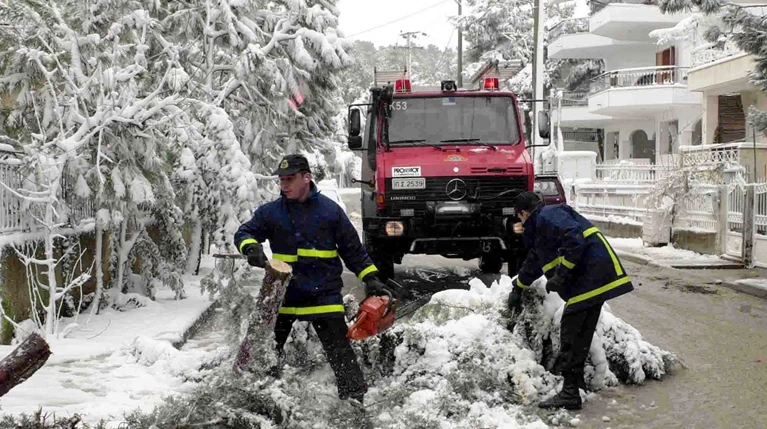Ερχεται νέα κακοκαιρία - εξπρές με χιόνια και στην Αττική