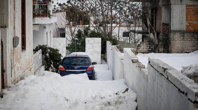 Προβλήματα και διακοπές κυκλοφορίας και στην Αττική