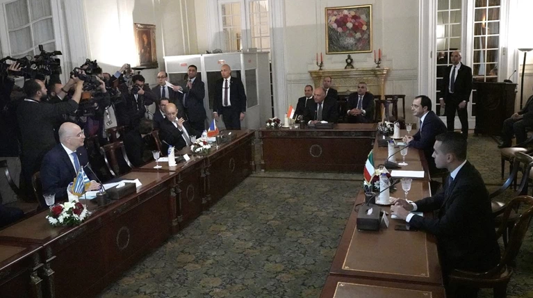 Ολοκλήρωθηκε η πενταμερής συνάντηση ΥΠΕΞ στο Κάιρο