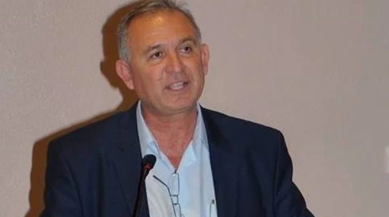 Απίθανος: Ο αντιπεριφερειάρχης Μακεδονίας θέλει να καπνίζουν στη Β. Ελλάδα