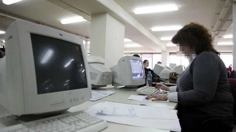 Δημόσιο: Έρχεται ψηφιακός μηχανισμός ελέγχου τήρησης ωραρίου