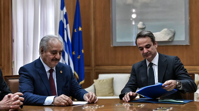Χαφτάρ μετά τη συνάντηση με Μητσοτάκη: Άκυρο το μνημόνιο με τον Ερντογάν
