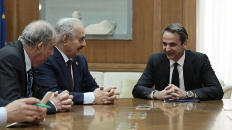 Χαφτάρ: «Ευχαριστώ» σε Μητσοτάκη και Δένδια μετά τη Διάσκεψη