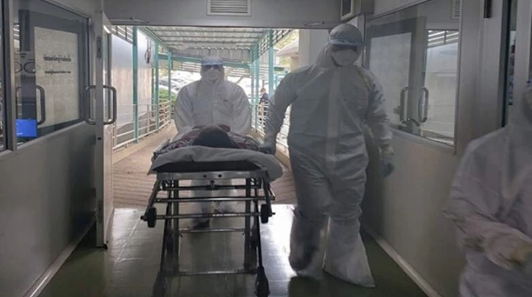 Στους εννέα οι νεκροί του κοροναϊού - Πρώτο κρούσμα στις ΗΠΑ