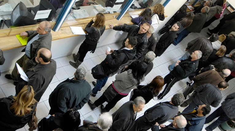 Οφειλές στην Εφορία: Πότε ανοίγει η νέα πλατφόρμα για τις 24 δόσεις