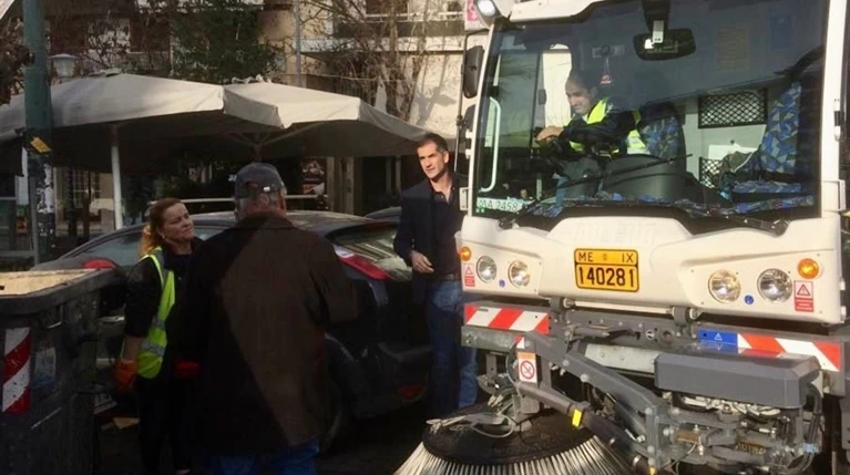 Μεγάλη επιχείρηση καθαριότητας του Δήμου Αθηναίων στην Κυψέλη