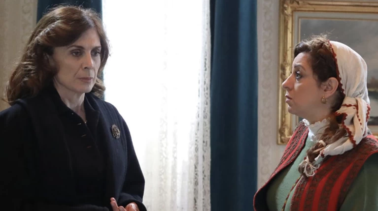 «Αγριες Μέλισσες»: Ποια ένοχα μυστικά κρύβει το χωράφι;