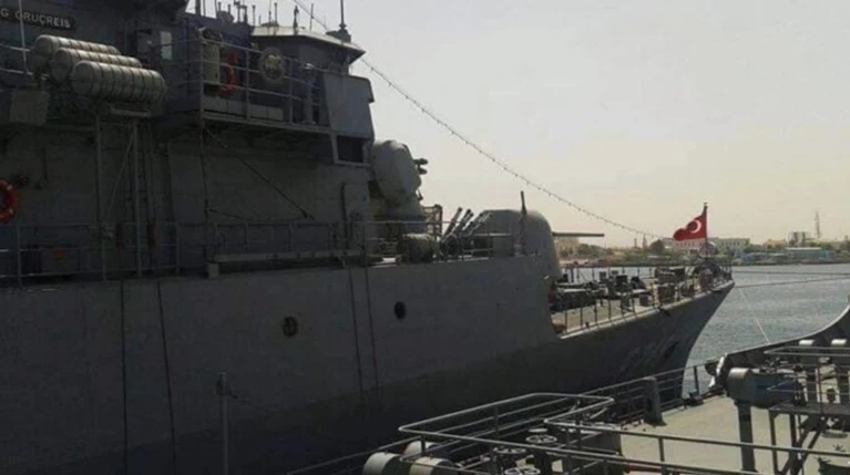 Αποκάλυψη: Καρέ - καρέ η μεταφορά τουρκικών τεθωρακισμένων στη Λιβύη!