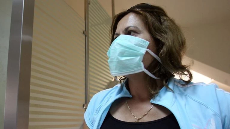 Αισχροκέρδεια καταγγέλει η ΠΟΕΔΗΝ: 300% πάνω οι τιμές μασκών