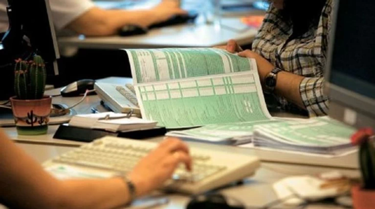 Αυτό είναι το νέο έντυπο της εφορίας που θα συμπληρώσουν 1,5 εκατ. πολίτες