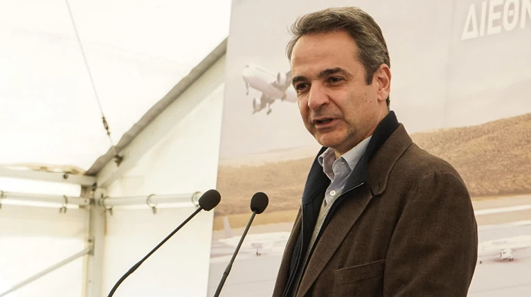 Le Figaro: Η κυβέρνηση Μητσοτάκη επαναπατρίζει 500.000 «μυαλά»