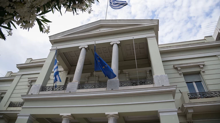 Αυστηρή απάντηση ΥΠΕΞ στον Τσαβούσογλου για τη μουσουλμανική μειονότητα