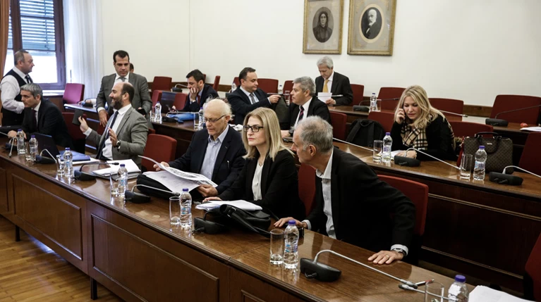 Novartis - Προανακριτική: Αποχώρησε ο ΣΥΡΙΖΑ λόγω Παπαγγελόπουλου