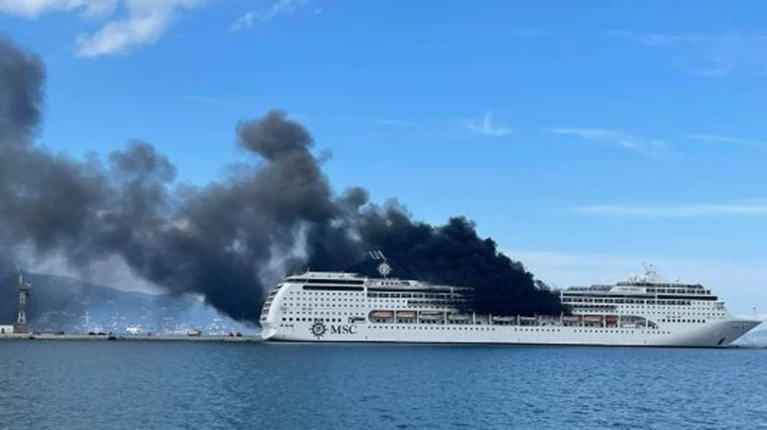 Φωτιά σε κρουαζιερόπλοιο στην Κέρκυρα