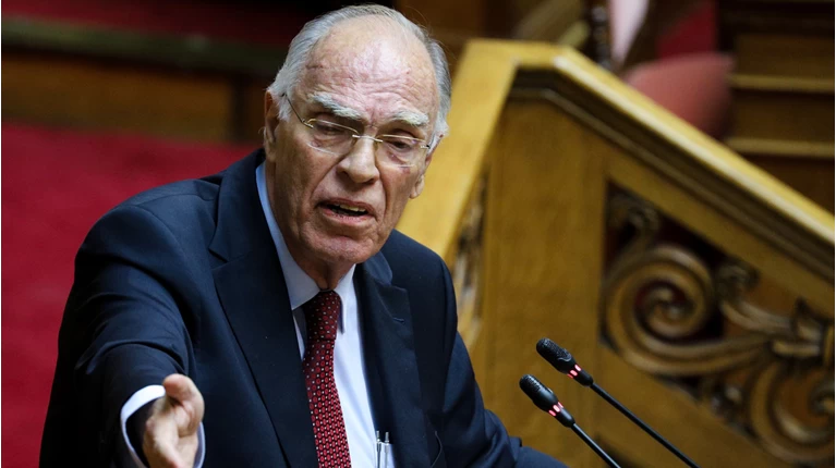 Λεβέντης: 'Δεν είναι ηλίθιος ο Έλληνας να σας ψηφίσει για λίγα ευρώ'