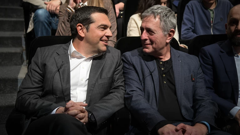 Τα... "μαζεύει" ο Κούλογλου με δήλωση στην "ΑΥΓΗ" 5 Φωτιές στον ΣΥΡΙΖΑ από την "ισοπαλία" του Κούλογλου - Συντροφικά... | Πολιτική Ειδήσεις