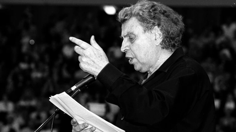 ΜΙΚΗΣ ΘΕΟΔΩΡΑΚΗΣ