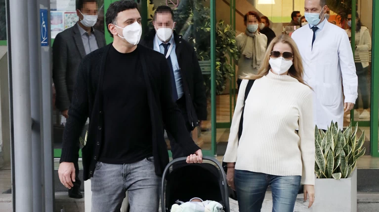 H Tzenh Mpalatsinoy Mila Gia To Mwro Ths People Amp Style Eidhseis