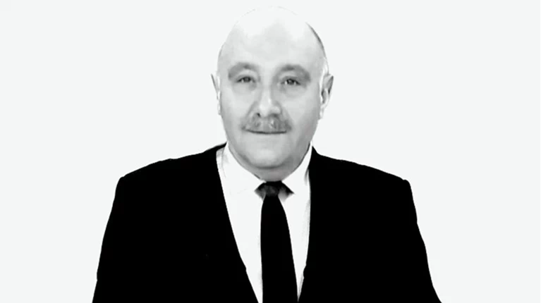 Πέτρος Λάζος