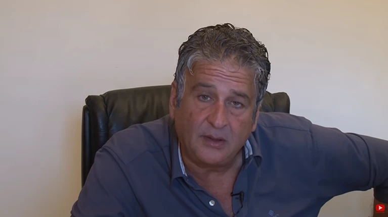 Νίκος Αντωνιάδης
