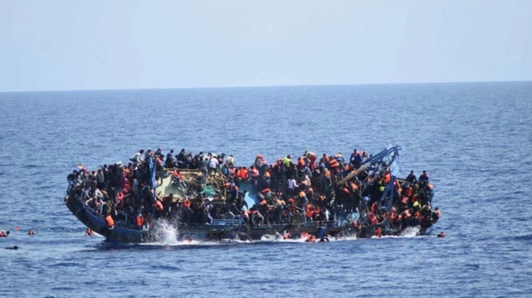 Ιταλία: Πτώματα 21 γυναικών σε λέμβο στη Μεσόγειο