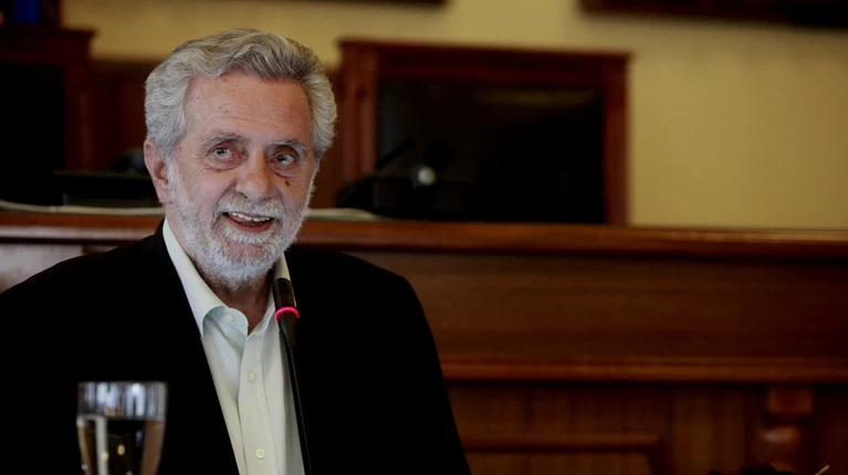 Απόλυτη κάλυψη Δρίτσα σε Καμμένο: Κατασκευασμένο θέμα κλειδαρότρυπας