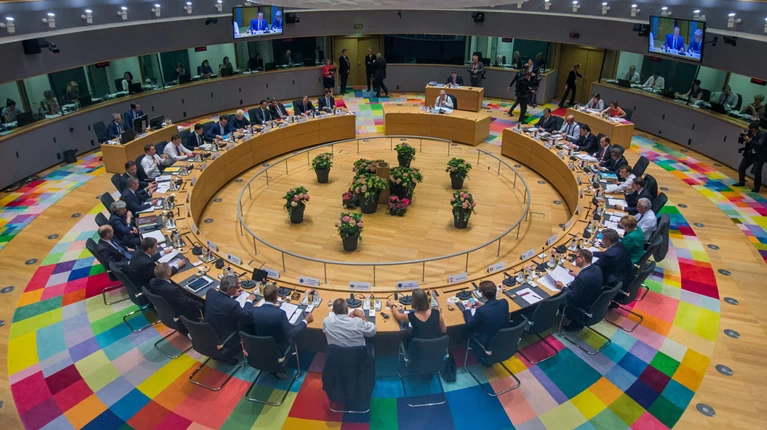 Το Ευρωπαϊκό Συμβούλιο χαιρετίζει τη συμφωνία των Πρεσπών