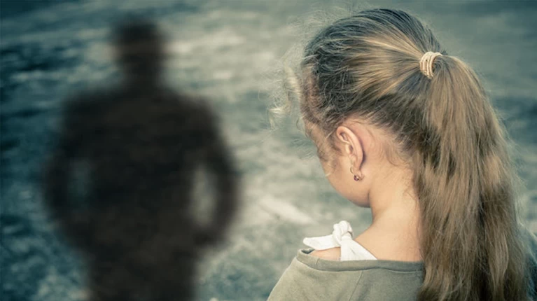 Σοκάρουν οι λεπτομέρειες από την υπόθεση βιασμού 13χρονης στα Χανιά