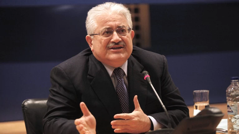 Μετά τα περί νοθείας από Αυγενάκη, ο Τζαβάρας θέτει θέμα ελληνοποιήσεων
