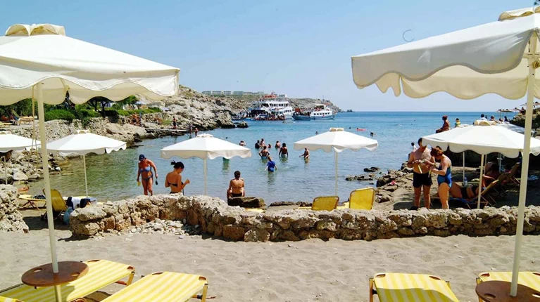 ΟΑΕΔ: Τα ονόματα των δικαιούχων κοινωνικού τουρισμού