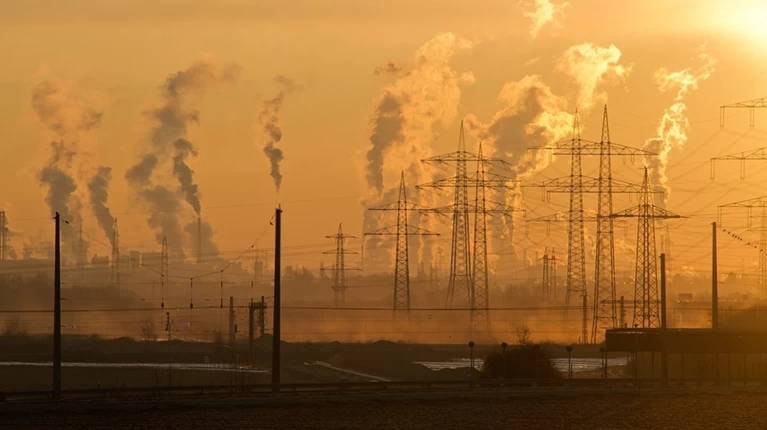 Υπεύθυνη για 400.000 πρώιμους θανάτους η ατμοσφαιρική ρύπανση