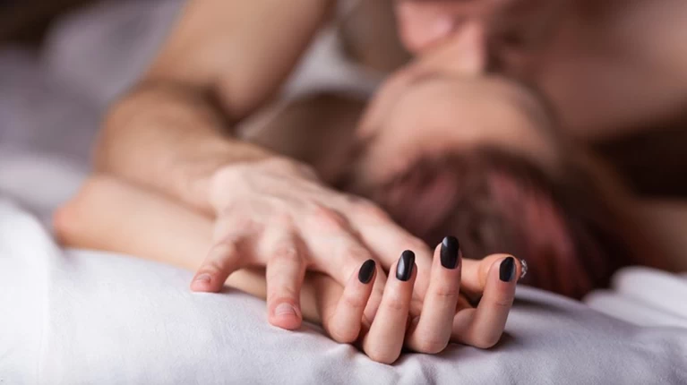 6 μύθοι για το σεξ μετά τα 50 που πρέπει να σταματήσετε να πιστεύετε