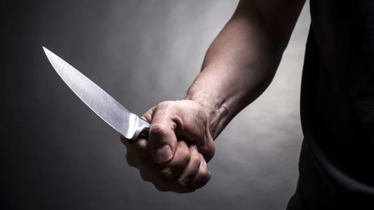 Πάτρα: Ανήλικοι λήστευαν ανήλικους με την απειλή μαχαιριού