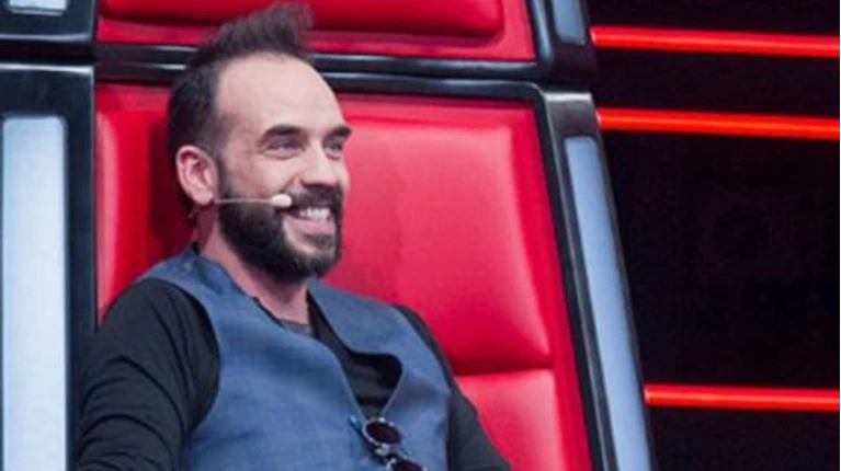 Δείτε τον διαγωνιζόμενο με τατουάζ... τον Μουζουράκη στην κοιλιά!