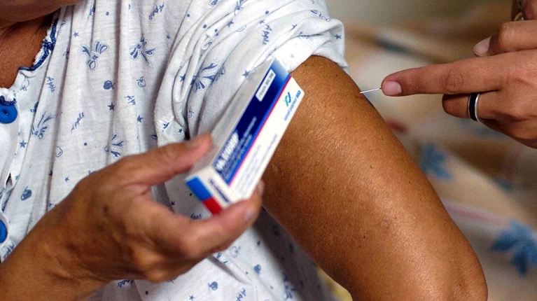 Τι συμβαίνει με το αντιγριπικό εμβόλιο; «Φέτος δεν ήταν καλό»