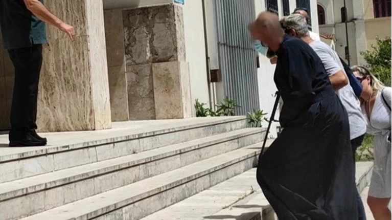 Ιερέας