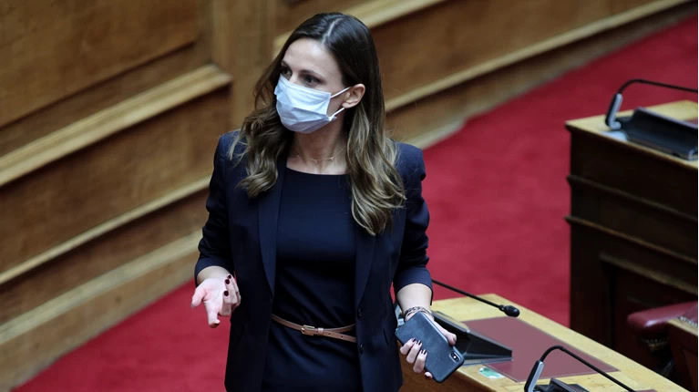 Έφη Αχτσιόγλου