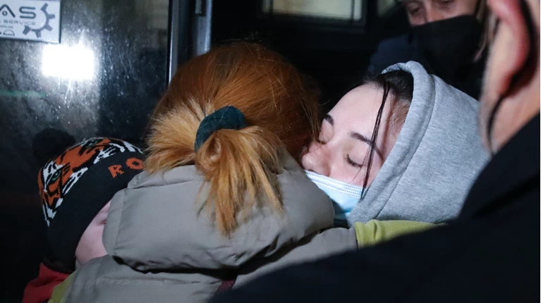 Προσωρινή προστασία ενός έτους στους Ουκρανούς πρόσφυγες που έρχονται στην... | Ελλάδα Ειδήσεις