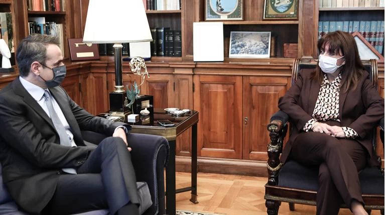 μητσοτάκης σακελαροπουλου