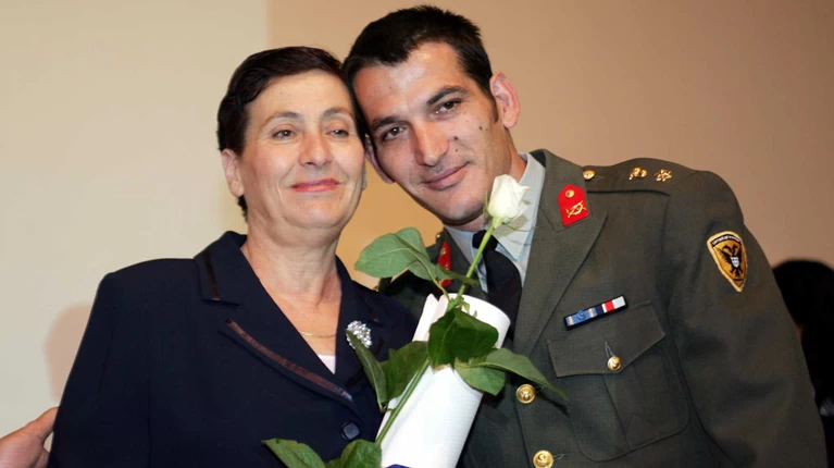 Βαρύ πένθος για τον Πύρρο Δήμα: Έφυγε από τη ζωή η μητέρα του, Ελευθερία | Ελλάδα Ειδήσεις
