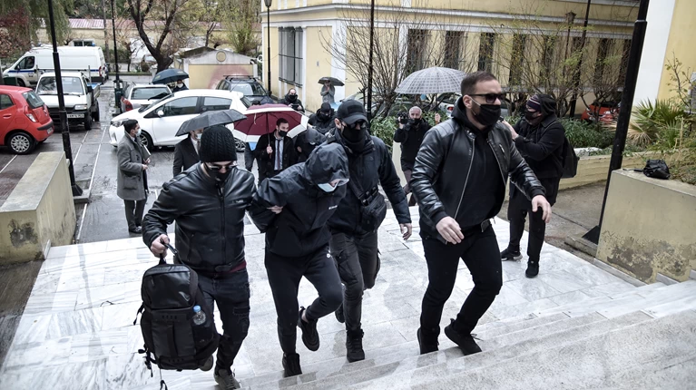 ανήλικοι δικαστήριο