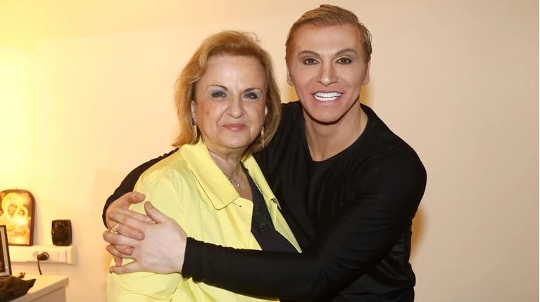 ΠΑΓΩΝΗ ΖΑΧΑΡΑΤΟΣ