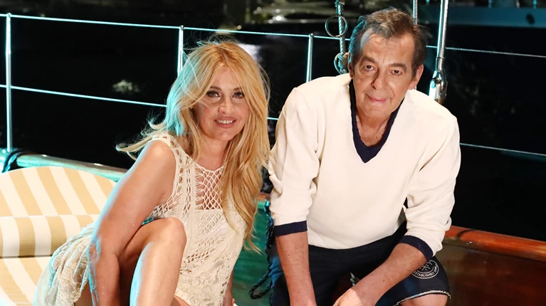 σαμπρινα χαριτοδιπλωμένος
